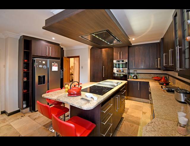 4 BEDROOM HOUSE FOR SALE IN KENSINGTON